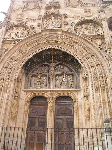 fachada santa maria la real aranda.jpg